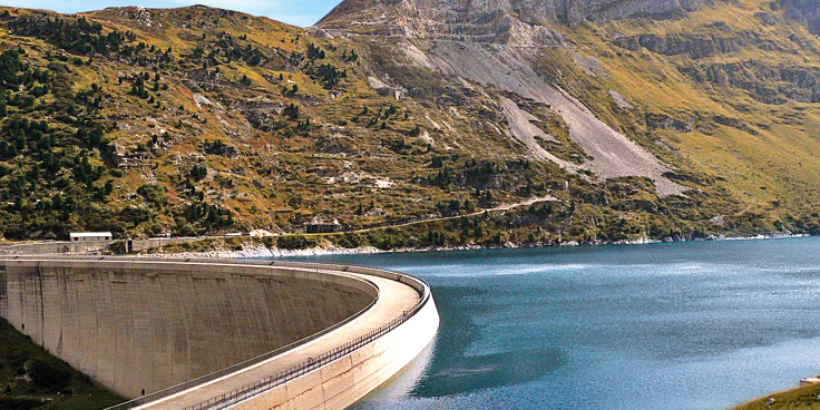 Il luogo del mese: la diga e il lago di Lei