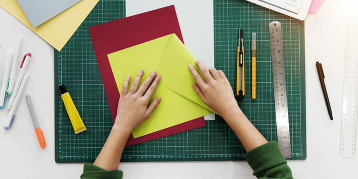 Piegare per spiegare: prodotti notevoli di carta