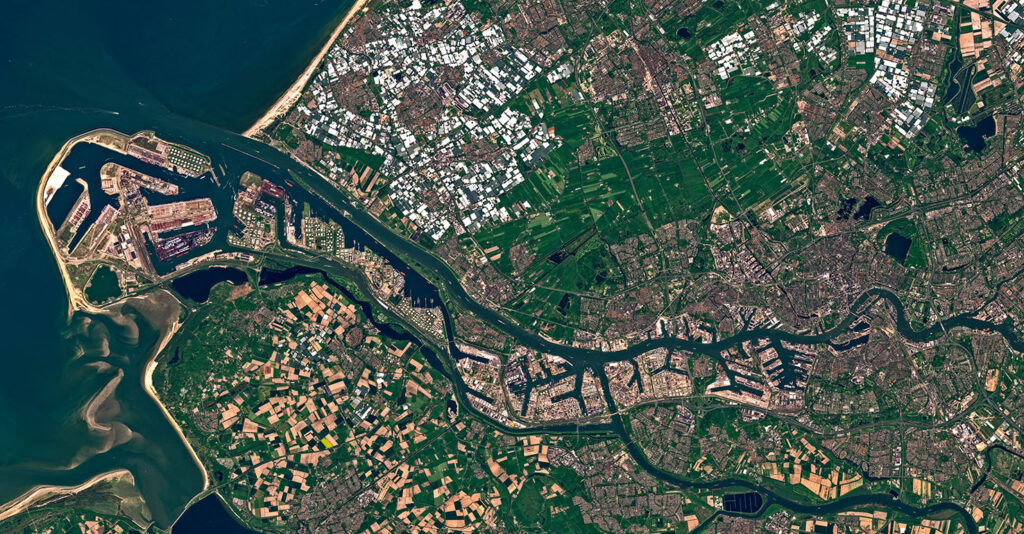 Rotterdam-satellite-urbanistica