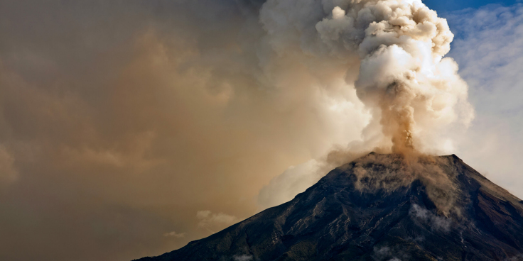 L’impatto delle eruzioni vulcaniche sul clima globale: studiamo gli effetti  con l'IA