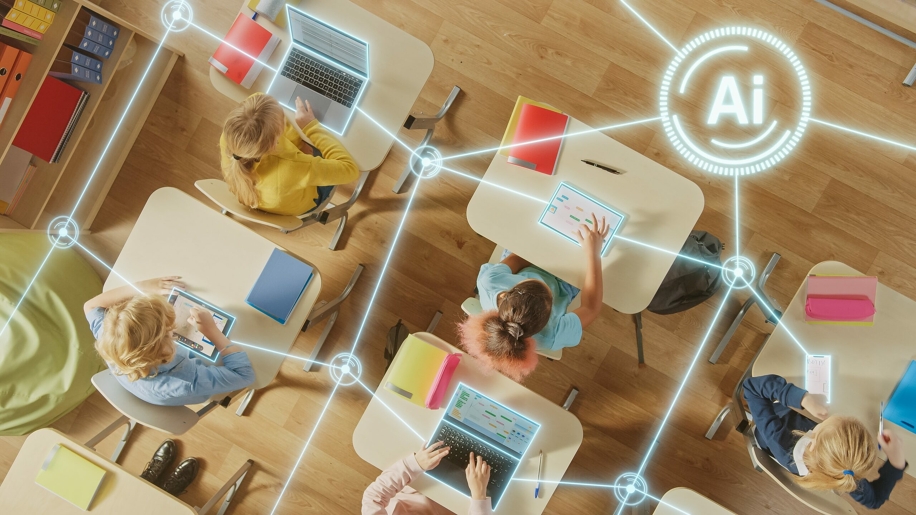 Intelligenza artificiale a scuola: cosa cambia con le nuove Linee guida